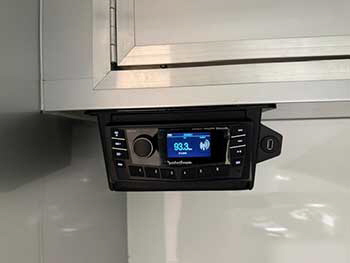 Custom trailer. Built a custom down fire box for a single 12� Rockford sub. All Rockford Fosgate components: 4 pr M1-65 speakers and 2 pair M0-65 speakers. Controlling system is a PMX-5CAN head unit. Cut and strung to the outside a PMX-0 remote controller. Powering system is a R2-750x5 amp.